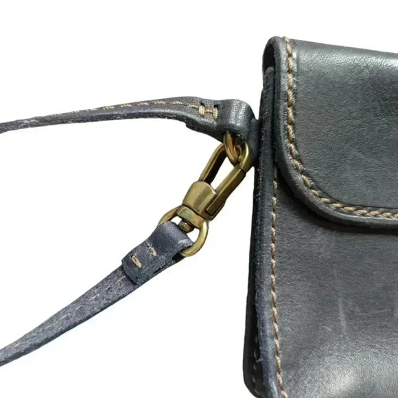 Fossil Austin Wristlet Purse Turn Lock Leather Black Brass Unisex Women One Size - Picture 6 of 15
